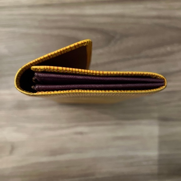 Louis Vuitton Epi Leather Long Wallet Bifold - Picture 9 of 9